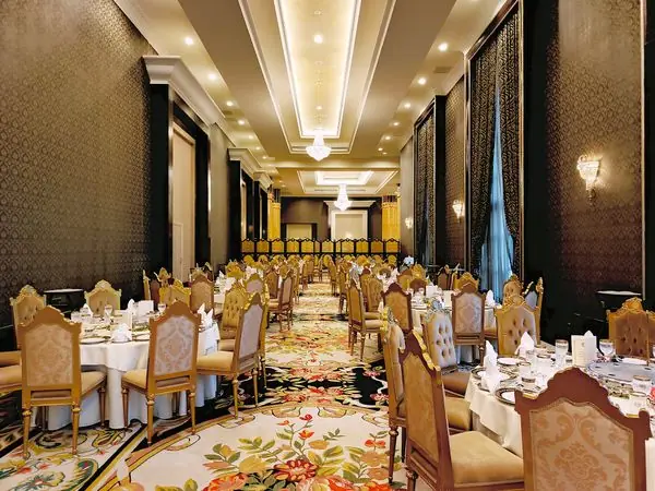 The Royal Ballroom at Zelquorian Royal Retreat