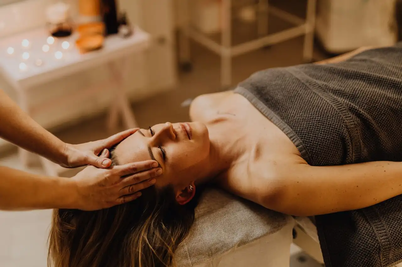 Scalp massage treatment