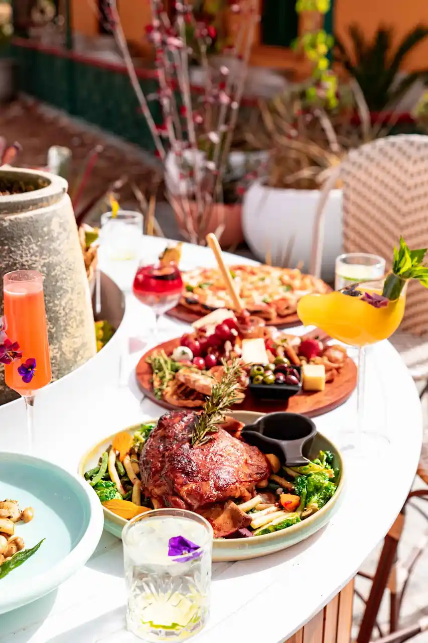 Outdoor dining atmosphere